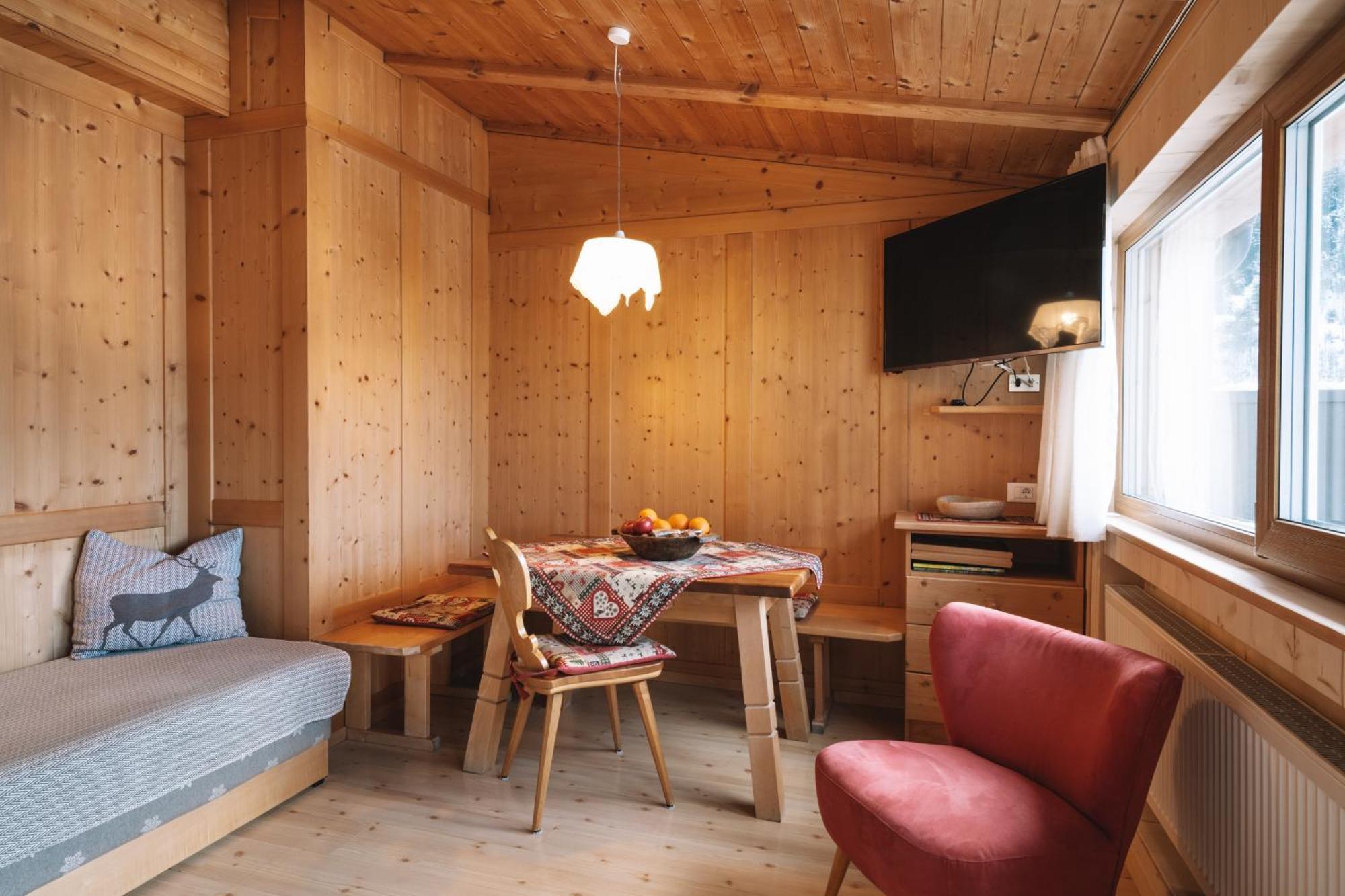 Apartments Heritage House Margherita Santa Cristina Val Gardena ภายนอก รูปภาพ